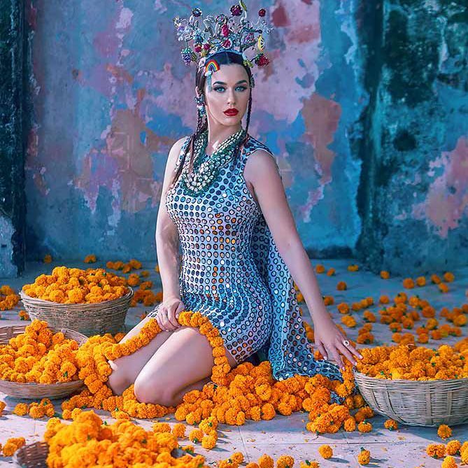 katy-on-twitter-reminder-that-katy-perry-only-female-with-7-videos