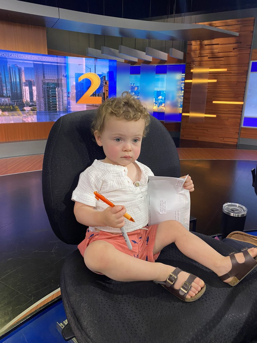 JustinGrayWSB's tweet image. Watch our @JustinFarmerWSB - you take 1 day off and someone younger is after your job