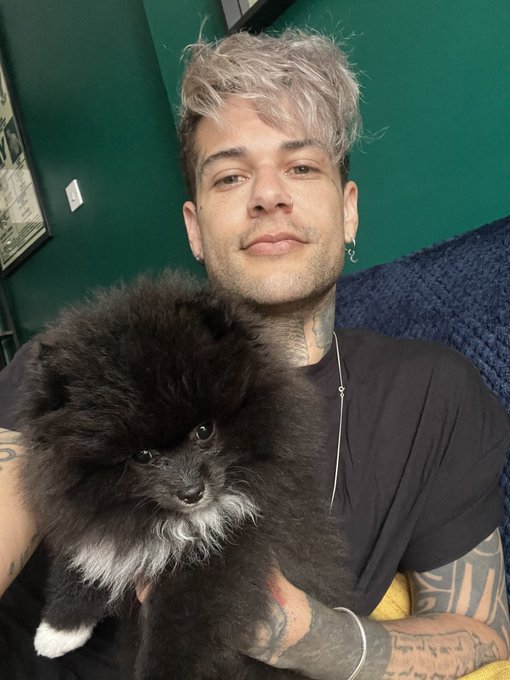 Mum got me a brother https://t.co/IMRN59muWJ