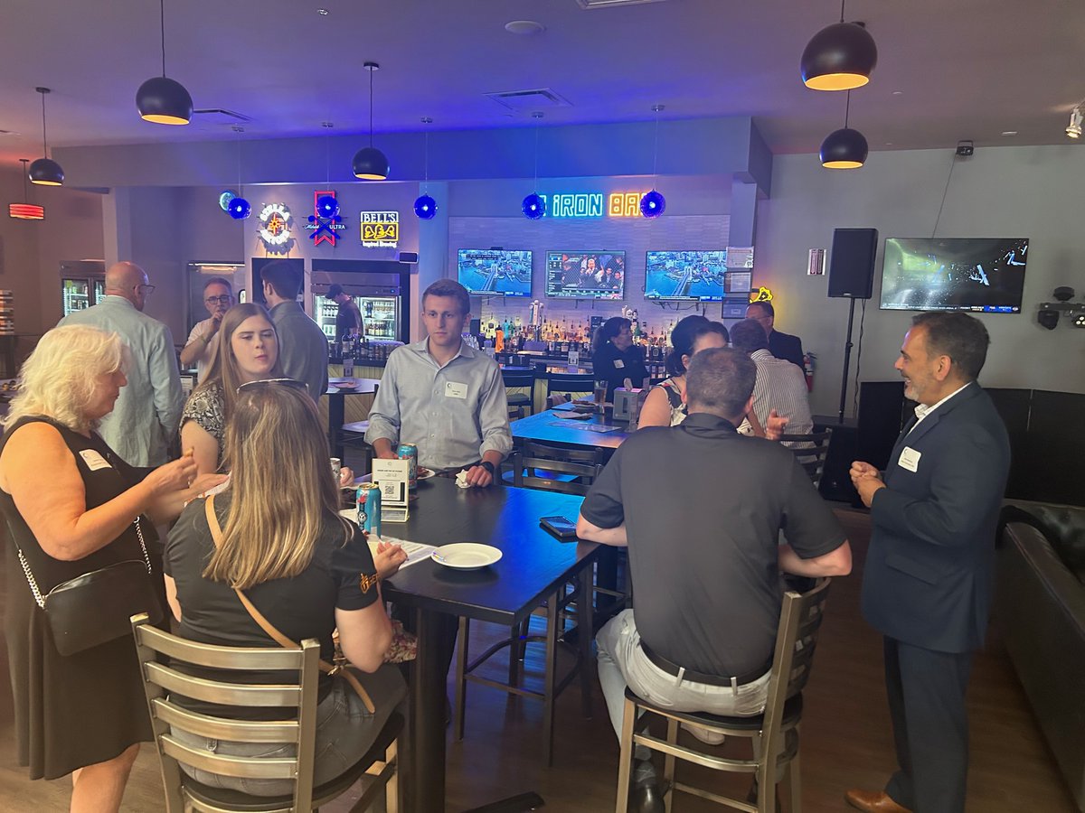 @Gameofirons hosted last week's <a href="/oakbrookchamber/">Greater Oak Brook Chamber of Commerce</a> networking event-a great place for golfers &amp; non golfers alike. Thank you for your hospitality! Looking for a great place to hold a business event? Trying to find the perfect spot for a different kind of party? Look no further!