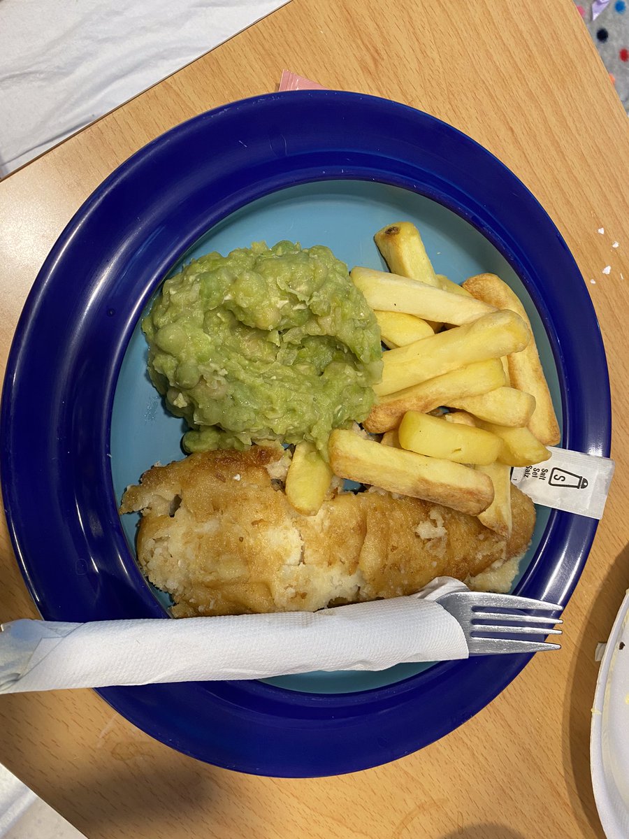 I’m currently in hospital again, but in fairness all the nurses and then doctors have been amazing and work their socks off to help their patients. 🏥🧑‍⚕️ Also, don’t believe the rumours on hospital food being awful, trust me - it’s quite nice! #nhshero #nhs #uhw #hospital #food