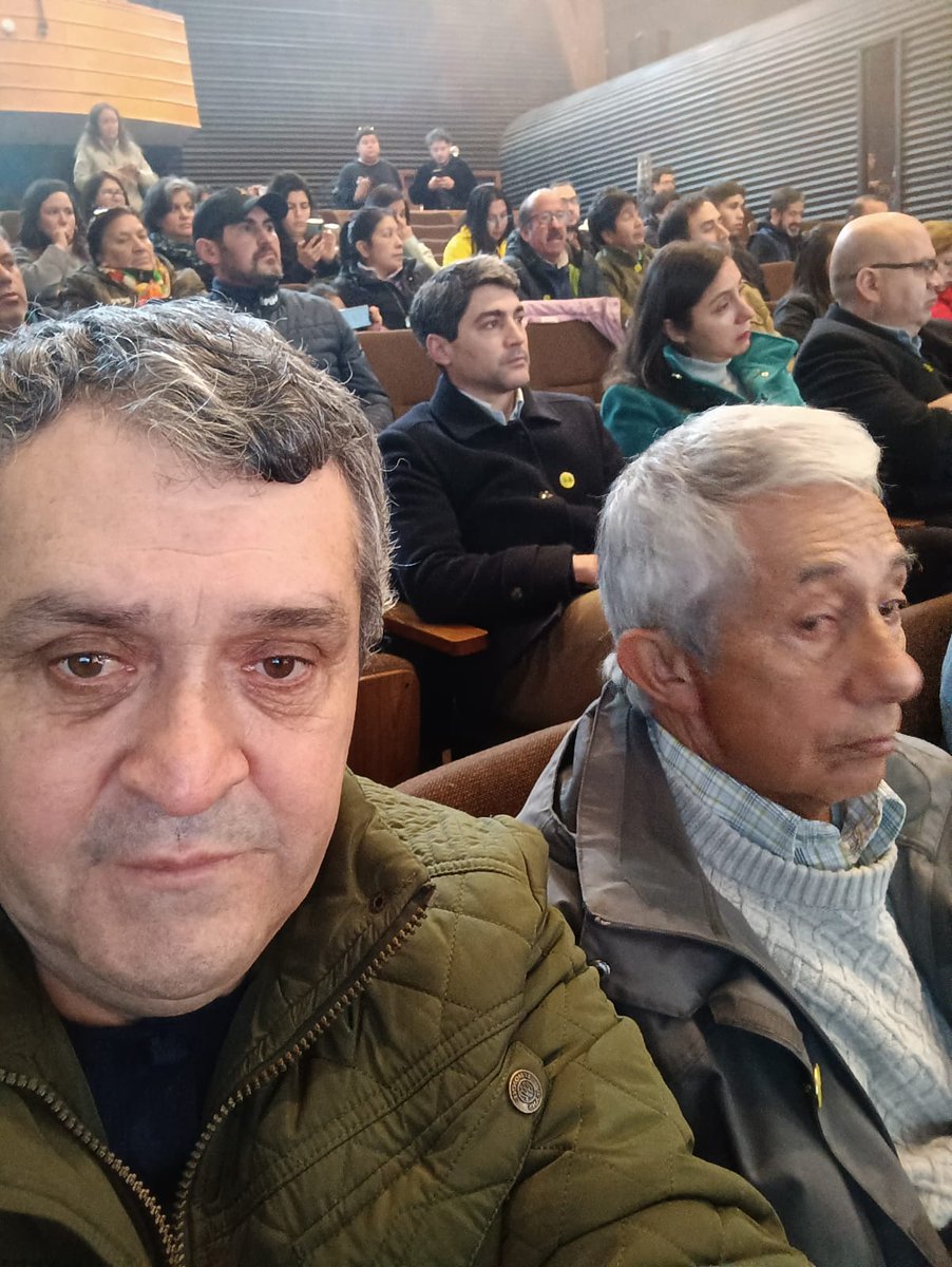 Central_UNT's tweet photo. Nuestro Presidente #UNT Alejandro Steilen en su calidad de titular de la Confederación Nacional Campesina (CNC) celebrando el día de las Cooperativas en Valdivia, Region de Los Ríos.
#UNTChile #untchile #cooperativas #sindicato #trabajadores #trabajadoras #centralsindical https://t.co/7jvKvRysCn