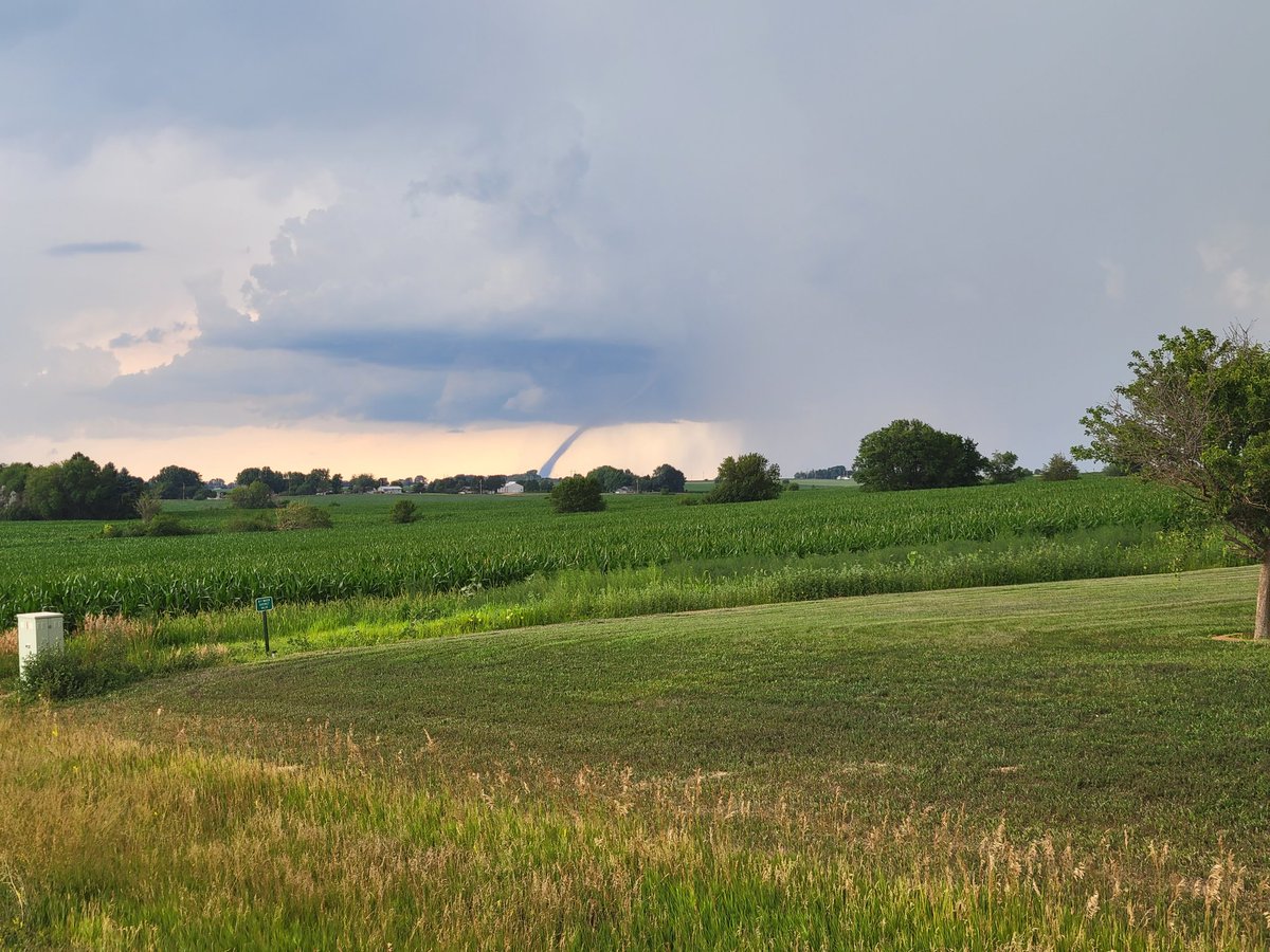 West of Yankton, SD #SDWX