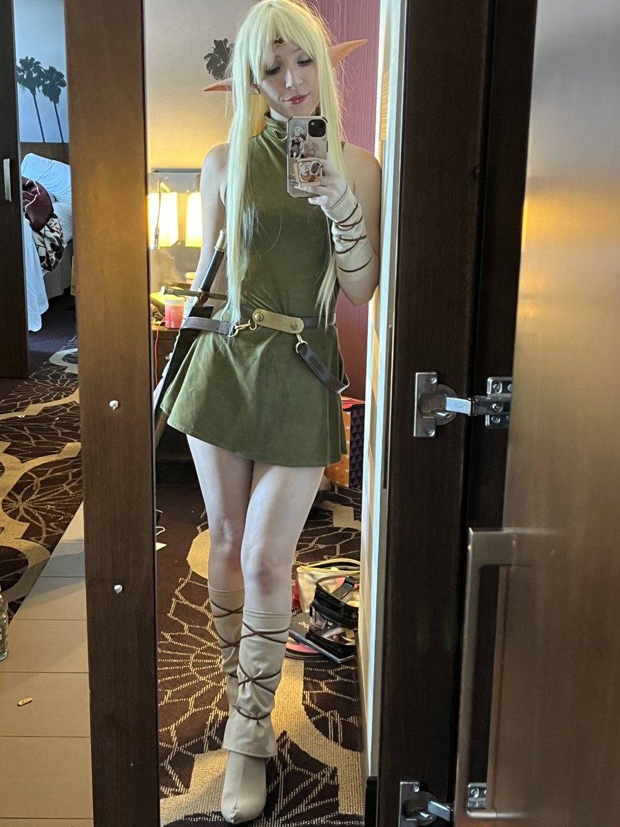 Zerggiee's tweet photo. having a drink every time I’m called Zelda today https://t.co/1kJINh5b8w