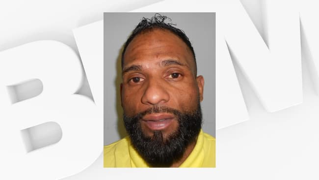 BFMTV's tweet photo. Détenu en cavale près d'Angers: les autorités lancent un appel à témoins avec une photo
https://t.co/dmqEgEWNDj https://t.co/FnWEivDOEX