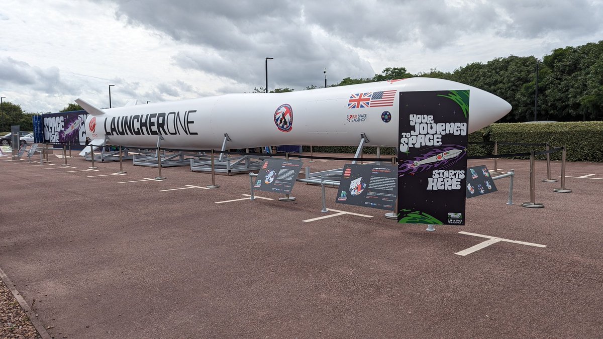 Great first day of #OurWorldFromSpace training academy from @spacecentre by @sciencecentres. A huge national programme running over the next 18 months.
Oh, and we saw the #LauncherOne replica!