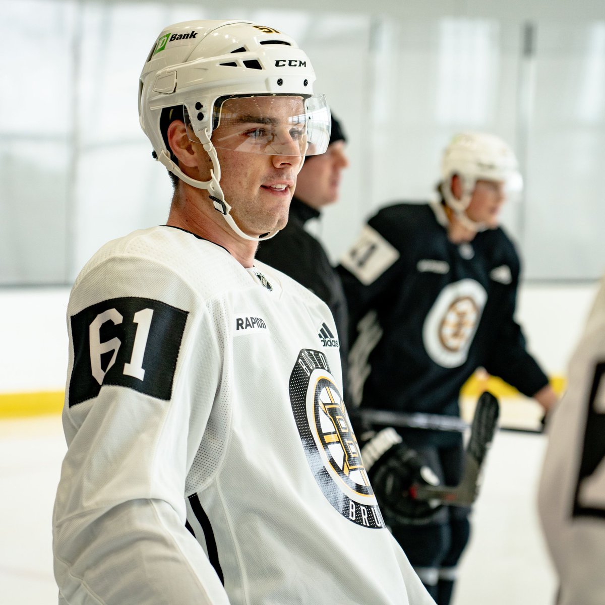 NHLBruins's tweet photo. The Monday spin 📸 https://t.co/IZMPXyJLpN