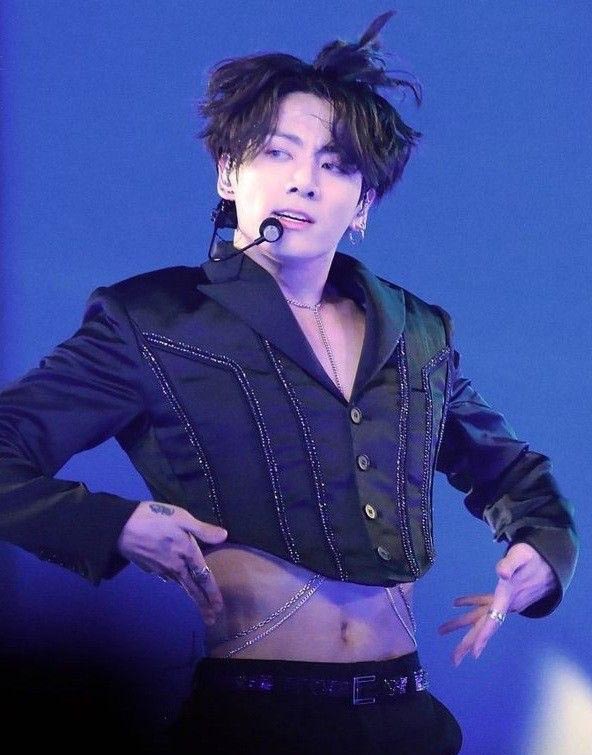 WORLDMUSICAWARD's tweet photo. #Jungkook lands at #1 on the Worldwide & European iTunes song charts with #STILLWITHYOU, after going to #1 in 80+ countries including the US and 6 of the biggest music markets, and hits #2 (World, Europe & US) with #MYYOU! 💪💥🥇& 🥈🌎+🌍🎵🎶📈➕🥇🇺🇸🎵& 8️⃣0️⃣🌎❤️‍🔥👑💜 
His previous #1 smash hit, #STAYALIVE, re-enters the Worldwide iTunes song chart at #10 after 5 days at #1!👏💥🔟🔙🌎🎵🎶📈🔥
#StillWithYouNo1iTunesMX 
#StillWithYou_Jungkook 
#MyYouByJUNGKOOK   
#BTSJUNGKOOK #BTS