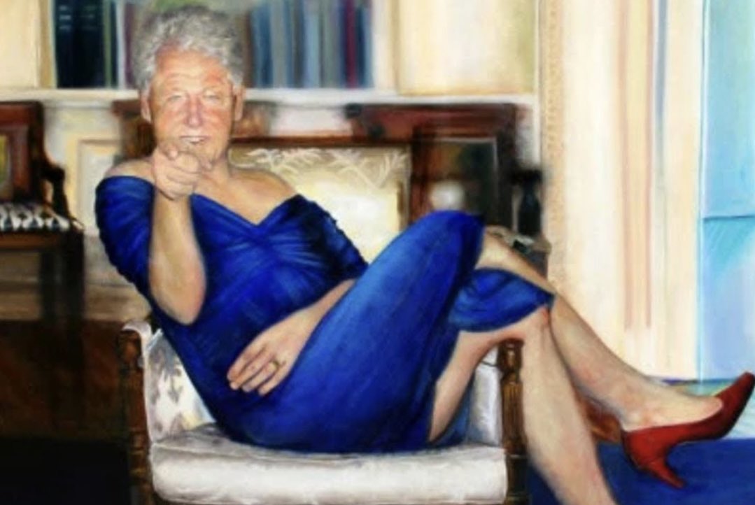 RT @DrLoupis: Why did Jeffrey Epstein have these portraits of Bill Clinton and George Bush at his house? https://t.co/12uY3Kaoby