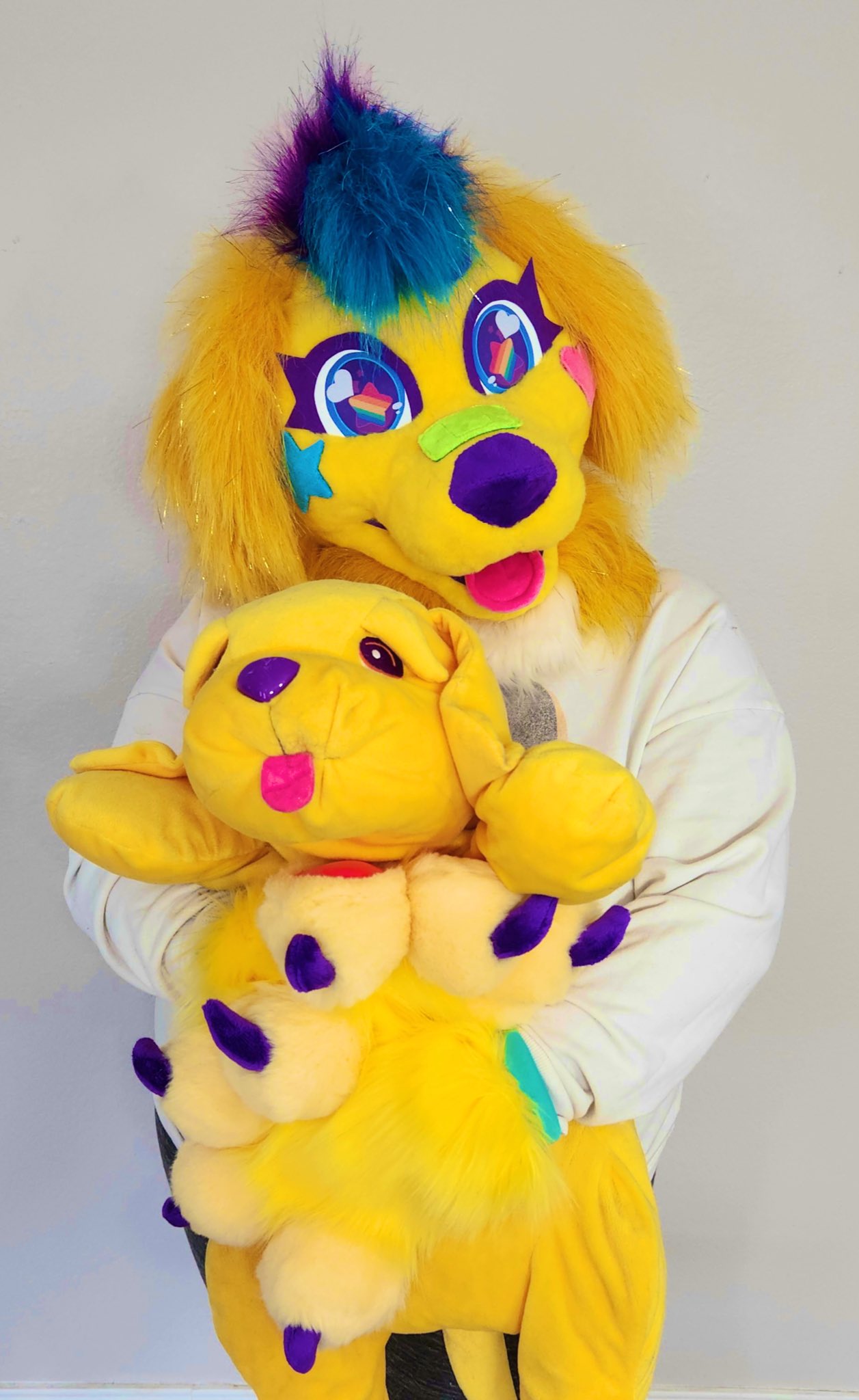 Fursuits by Pink on X RylieRingtail Yes She was absolutely inspired by her work I even own one of the super old Lisa frank plush haha https t IHZpwfoG8e X