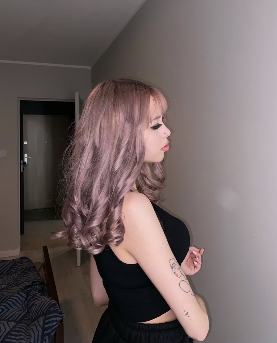 noemixhz's tweet photo. well it didn't so here's just a photo of my lovely hair ♡ #pyt https://t.co/Nu4CVcp4Uk