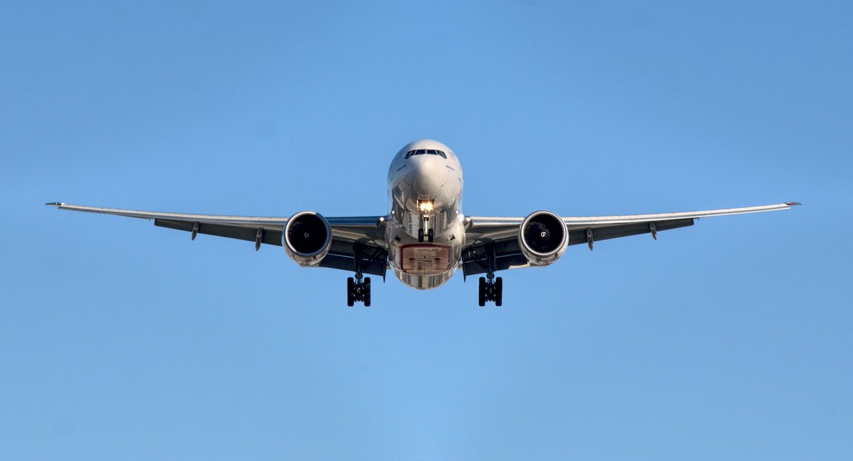 The Impact of Aviation Emissions: Unseen Consequences of Air Travel

The Scale of Aviation Emissions

Every day, thousands of planes crisscross the sky, ferrying people and goods from one point on the globe to another. The convenience and speed of air travel have made it