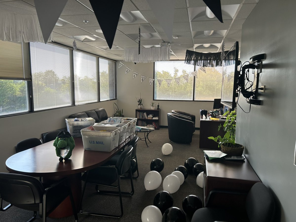 Doug Eccarius tweet media