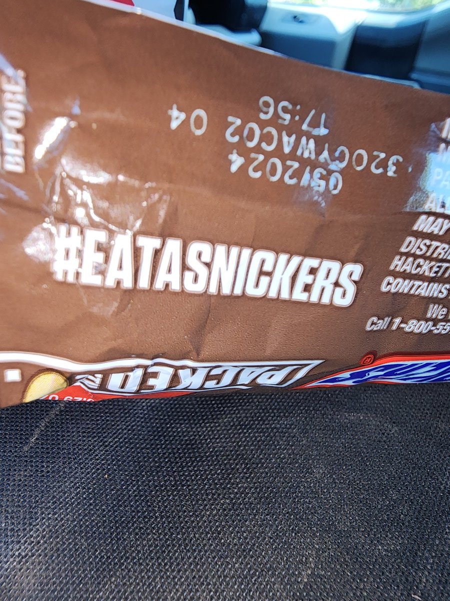 ColoradoMace's tweet photo. Because it's tasty. #eatasnickers https://t.co/yofSvjc9pM