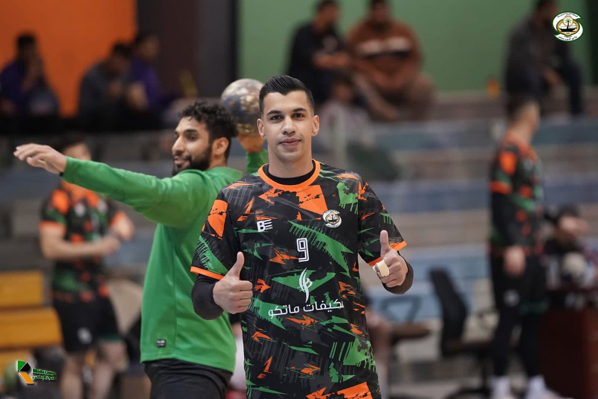 جواد اكرمنا هذا اليوم بحضوره وتوقيعه.
تحية طيبة لك فقد كنت جواد كريم