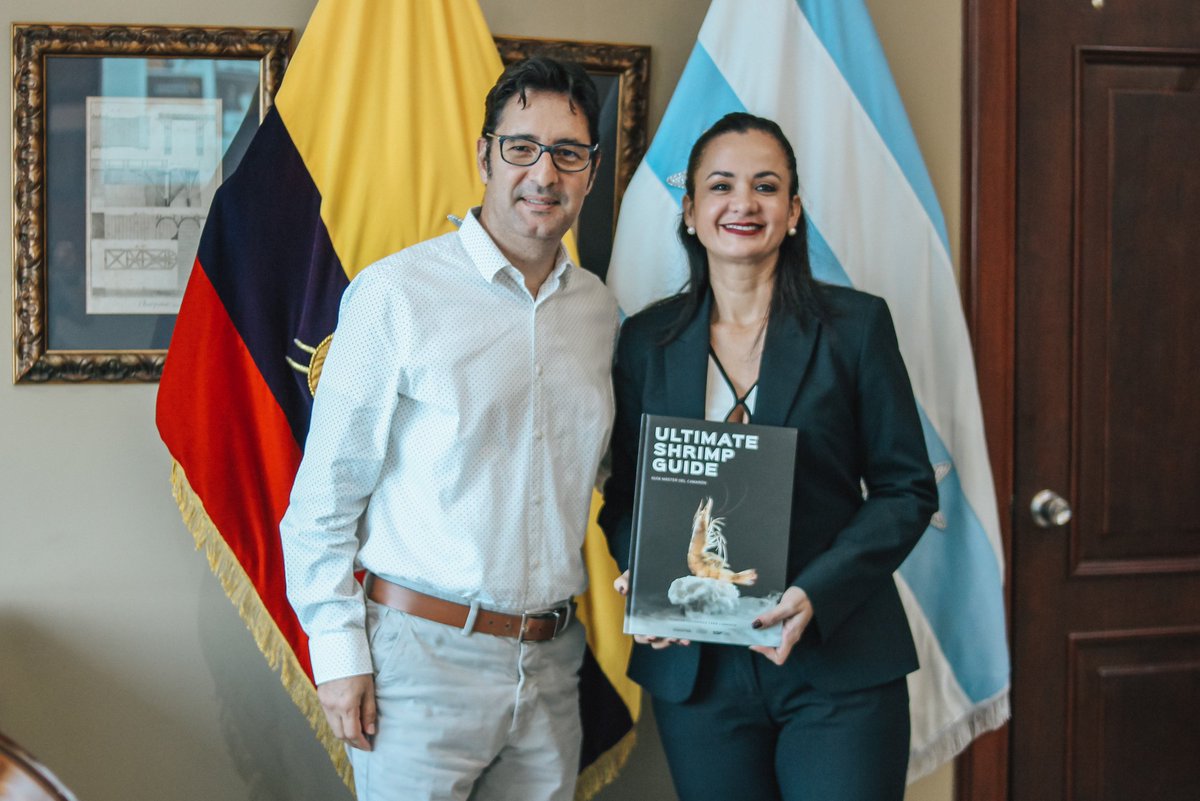 PrefGuayas's tweet photo. Nos reunimos con Santiago Granda, de la Escuela de los Chefs, y autoridades del Instituto Superior Tecnológico de la Escuela de los Chefs, para definir estrategias que  permitan trabajar en conjunto para mejorar las condiciones nutricionales de los guayasenses.

#GuayasSeMueve https://t.co/zmC18gWmKK