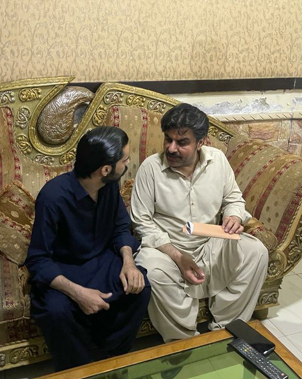 NabeelIndharPPP's tweet photo. Minister For Local Goverment & Public Health Engineering SaiiN #SyedNasirHussainShah Sahabβ€
#LateNightMeetUp
At Qasr-E-Nasir House RoHri https://t.co/a9qubyKGpz