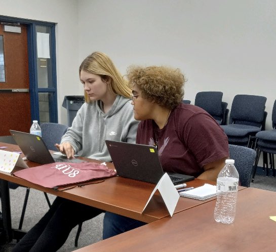 JustinAglio's tweet photo. Big day at the @RIatPennState Summer Program!
✅ #ArtificialIntelligence w/ @USReadyAI &amp; @CarnegieMellon 
✅ #MentalWellness w/ @weareTEAMology &amp; community partners 
✅ #TechPathways w/ @PART_pgh 
✅ Community Design Challenges 
✅ &amp; much much more! https://t.co/LYXemKwaf0