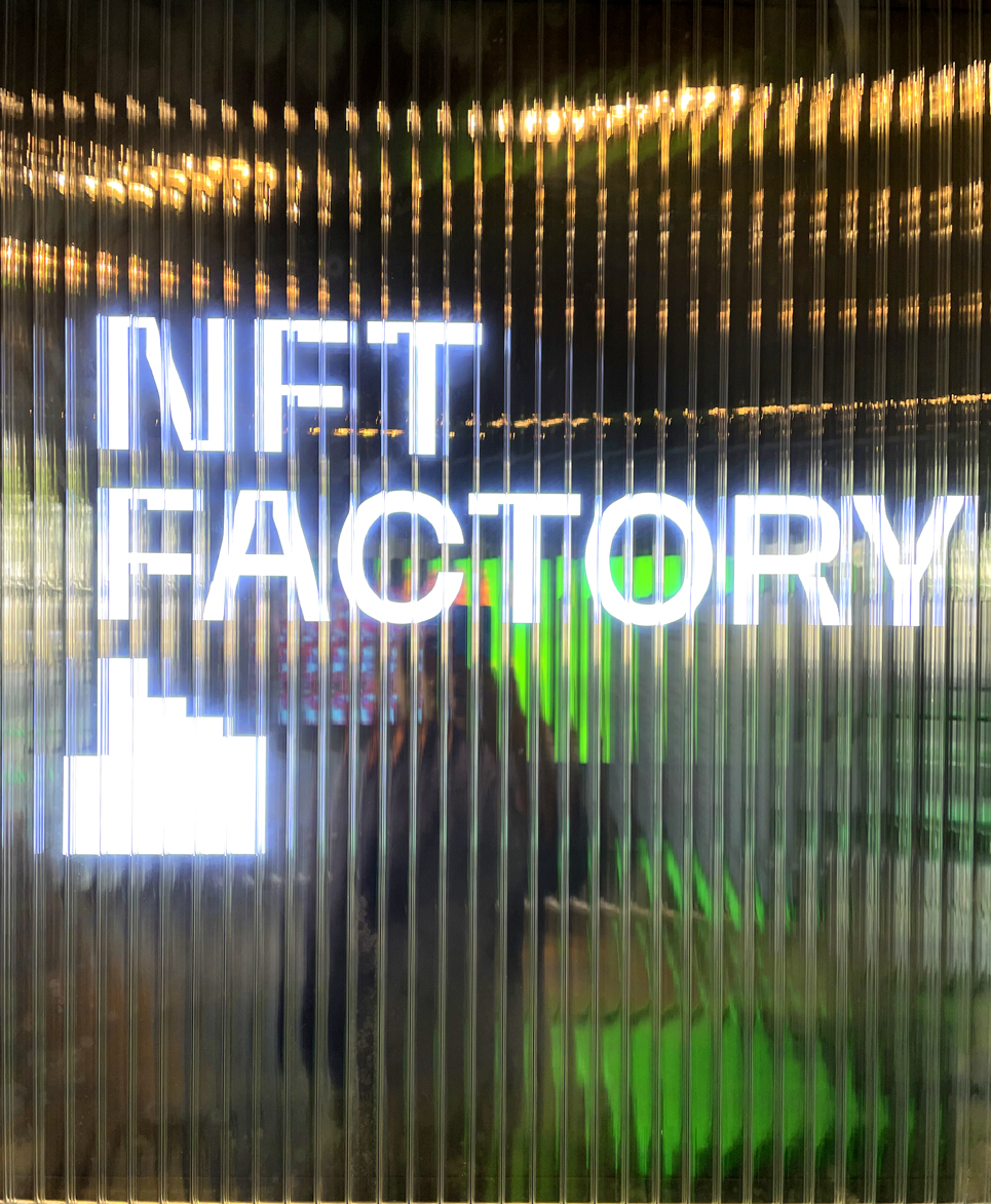 DreyfusGregory's tweet image. Last week I Exhibited at the #Openscreen 4&apos;s show where...
nftfactoryparis.com/openscreens4-2 
💥And meanwhile in Iran …« Madame Rêve »💥
➡️1 of 1 • Ξ 1 on KO
knownorigin.io/gallery/266330…

#ETH #nftcollectors @KnownOrigin_io @NFTFactoryParis