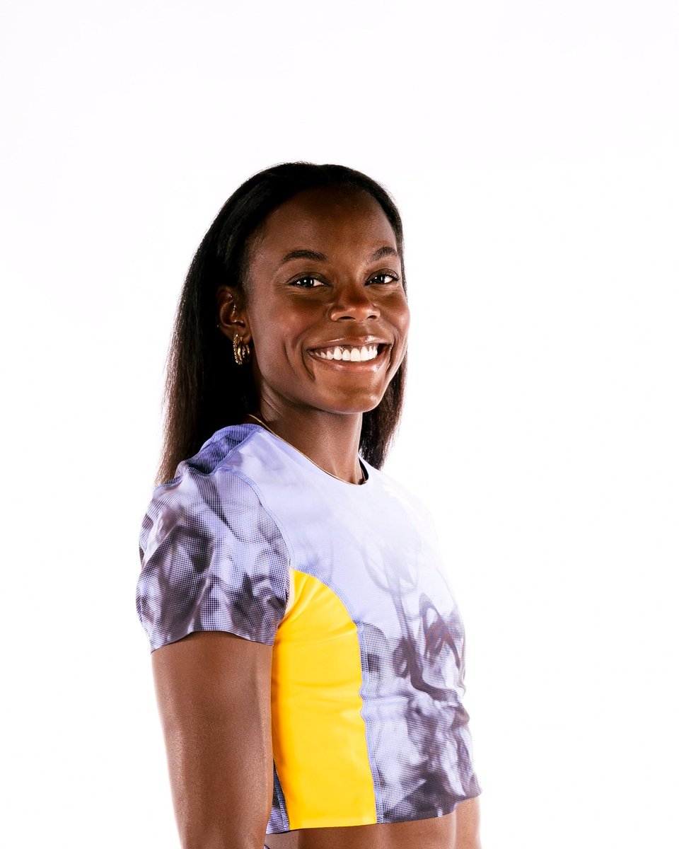 Jasmine Moore tweet media