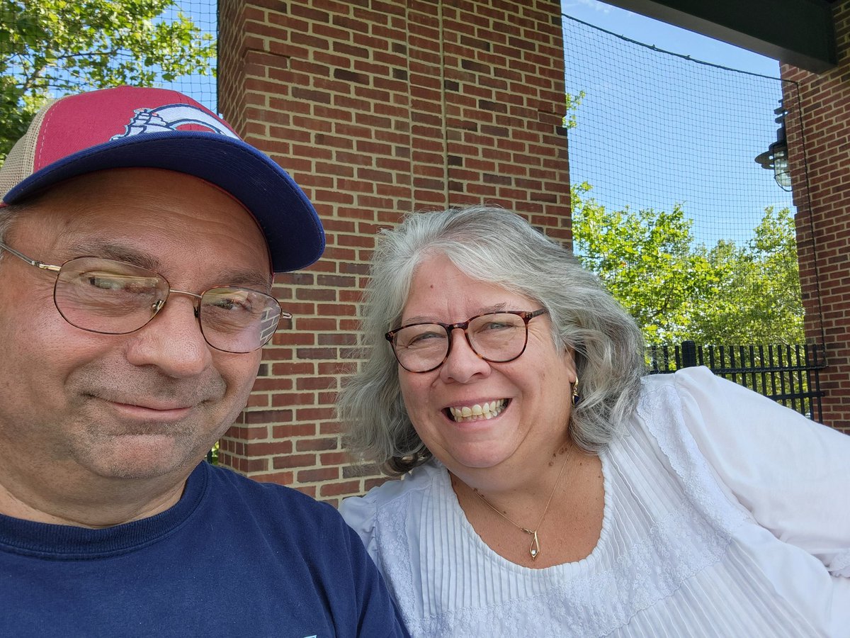 HarryFromCBus's tweet photo. A @CLBClippers game before Red White and #Boom23?
Sure! https://t.co/j4TBihNqRf