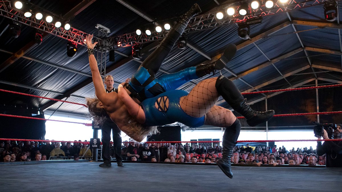 NXTUK_Legacy's tweet photo. July 3, 2019:
At Donington Park as part of Download Festival, @RheaRipley_WWE called out @PiperNivenWWE to see who was the most dominant female in #NXTUK and it was Piper coming away with the victory.
๐ธ WWE
#DF2019 https://t.co/nF1AJcy8O6