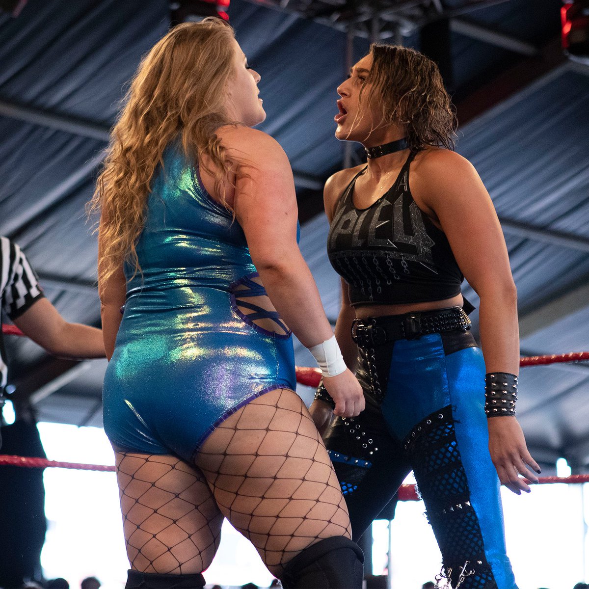 NXTUK_Legacy's tweet photo. July 3, 2019:
At Donington Park as part of Download Festival, @RheaRipley_WWE called out @PiperNivenWWE to see who was the most dominant female in #NXTUK and it was Piper coming away with the victory.
๐ธ WWE
#DF2019 https://t.co/nF1AJcy8O6