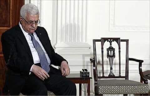 النومة الأخيرة ما بعدها فيقة ...
حين تستيقظ سترى جنين بأسودها وشهدائها الأقمار ..قد حرروا فلسطين. وانت لازق على الكرسي
    نااااام ..نااااام