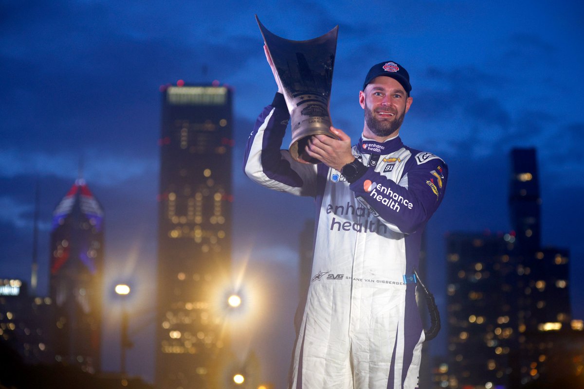 Adam Stern (@a_s12) on Twitter photo .@NBC got a 2.52 rating and 4.632 million viewers for <a href="/NASCARChicago/">NASCAR Chicago Street Race</a>, the best for a race on that channel since the 2017 Homestead championship.
🔲 That's the best viewership of any race this season aside from the Daytona 500. .@NBC got a 2.52 rating and 4.632 million viewers for <a href="/NASCARChicago/">NASCAR Chicago Street Race</a>, the best for a race on that channel since the 2017 Homestead championship.
🔲 That's the best viewership of any race this season aside from the Daytona 500.