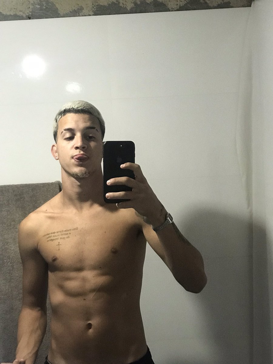 vzkayque's tweet photo. 🙃 https://t.co/sEwl8yTrr6