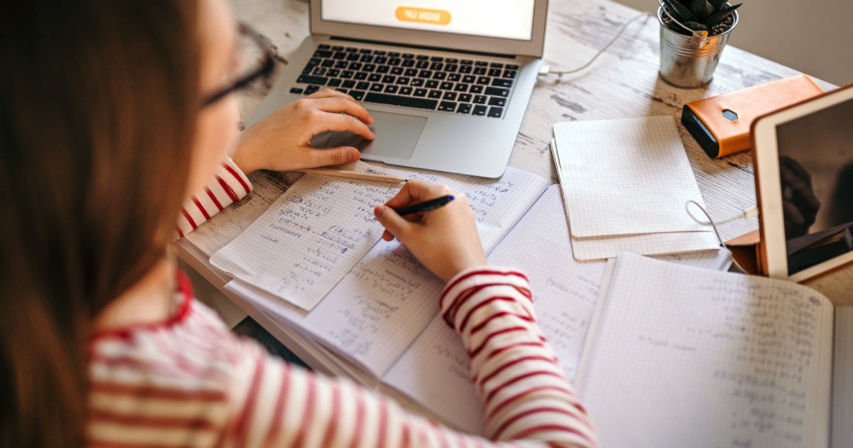 IconSchool's tweet image. Staying focused while #LearningRemotely can be a challenge, here are some tips! 💡

1️⃣ Create a designated study space
2️⃣ Set specific goals for each study session
3️⃣ Take regular breaks to recharge
4️⃣ Eliminate distractions
5️⃣ Stay organized &amp;amp; prioritize tasks