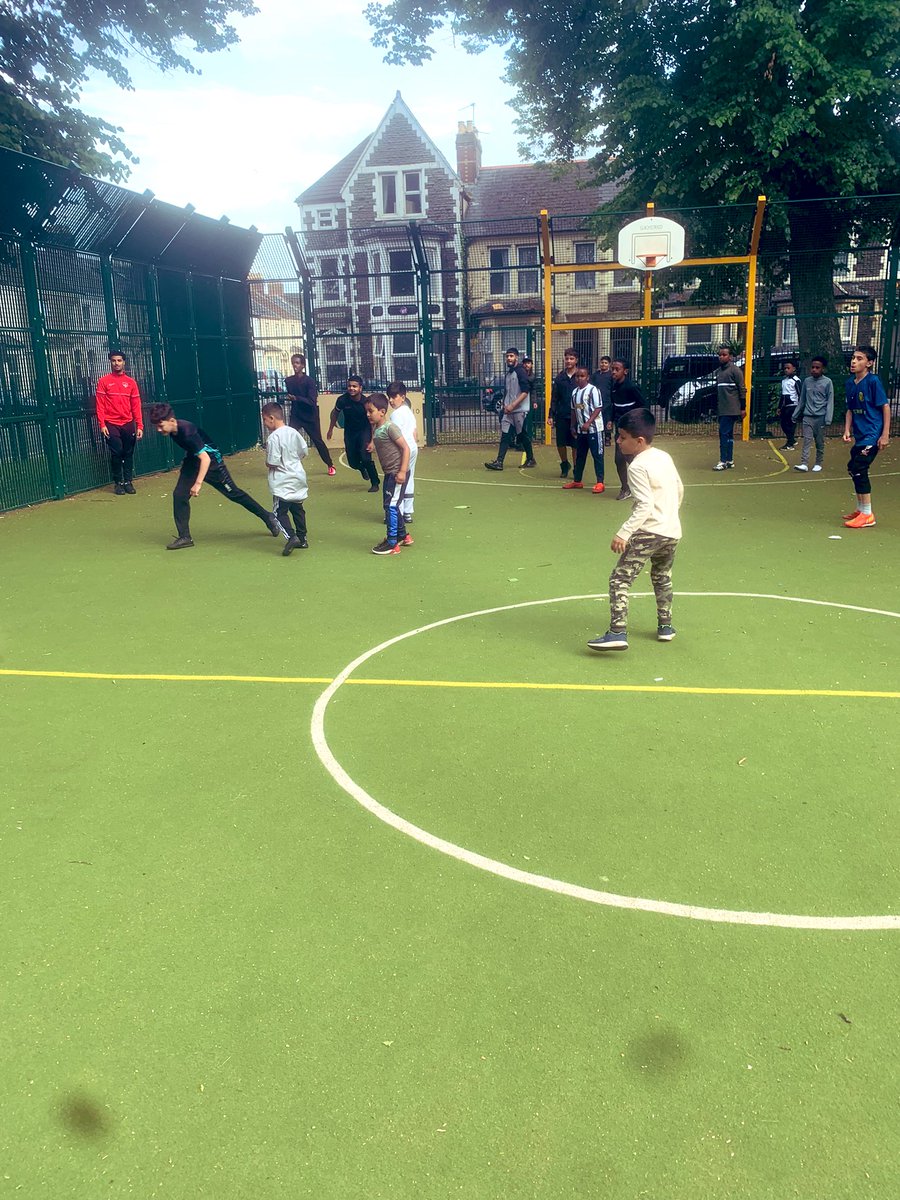 F4SportsCIC's tweet photo. Week 3 at #DispenserGardens #CF11
Great turnout as usual. Throughly enjoyed coaching nearly 30 local children 🤩🙌🏽⚽️
Don’t forget to spread the word and see you next week. 7pm-9pm 📆
#Foundation4SportsCoaching 🎯 https://t.co/z7KCgxye8C