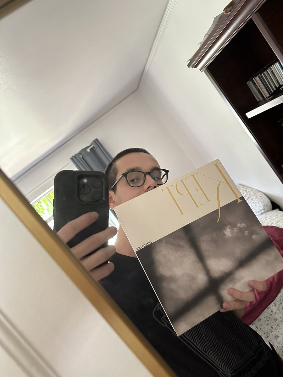 new song + vinyl pre-orders up this weekend ✨

fairly surreal, tbh 🥲🥲🥲