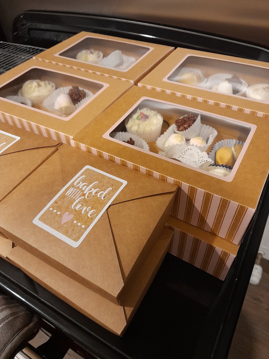 stoddart62's tweet photo. Next lot of cakes and cookies baked this evening as a thankyou to my staff for all their hard work this year. They look quite nice in their cake boxes, even if I say so myself! #thankyou #appreciation https://t.co/wmzfr5PUl1