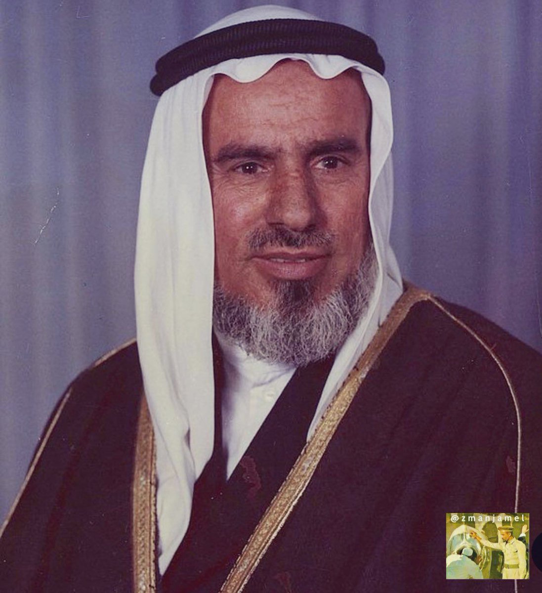 والدي الشيخ صالح بن عبدالعزيز الراجحي رحمه الله واسكنه الفردوس الأعلى مع الأنبياء والصديقين والشهداء والصالحين وحسن أولئك رفيقا وجميع اموات المسلمين والمسلمات والمؤمنين والمؤمنات الأحياء منهم والأموات