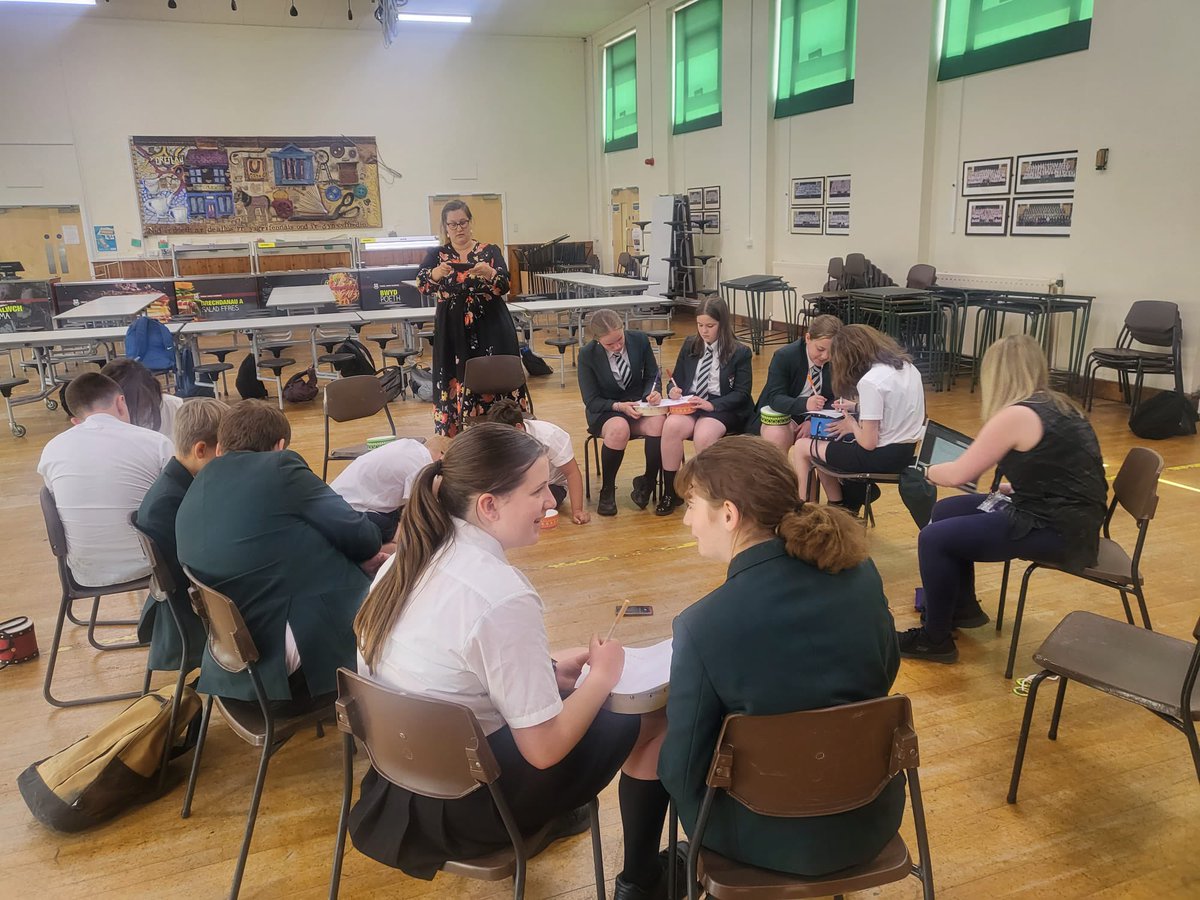 Ysgol Maes Garmon tweet media