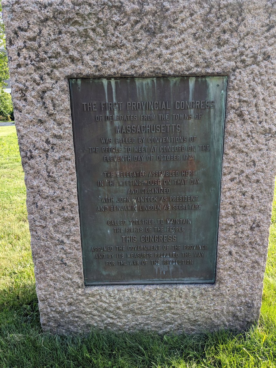 scottmacleod's tweet photo. sitting on steps of 1st #UUChurch of #ConcordMA (https://t.co/EFM4Vo1knY) & there's a plaque with #BenjaminLincoln's name, an ancestor who accepted the sword of surrender from the British in 1781: 2 pictures & here is how we're connected via WikiTree -
https://t.co/uDVUbwcOEa ~ https://t.co/8yAAqZGoA1