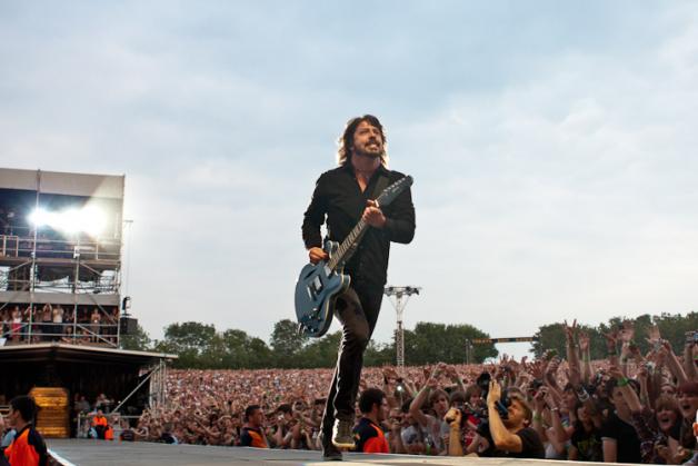 FooFightingUK's tweet photo. ON THIS DAY! 12 years ago, Milton Keynes Bowl becomes the Foo Bowl for 2 nights. Who was there?! https://t.co/2ZoKZrt63W