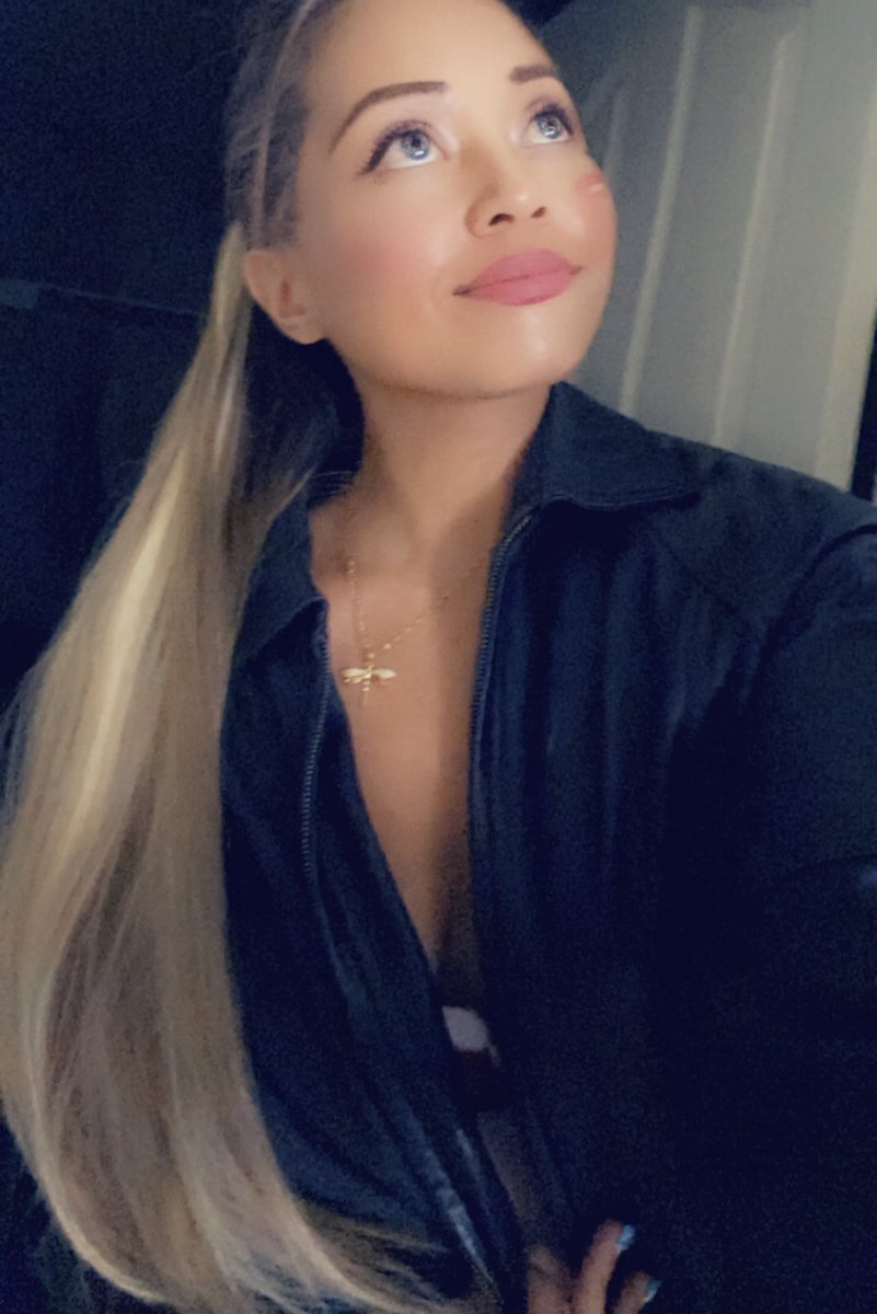 arimarie tweet media