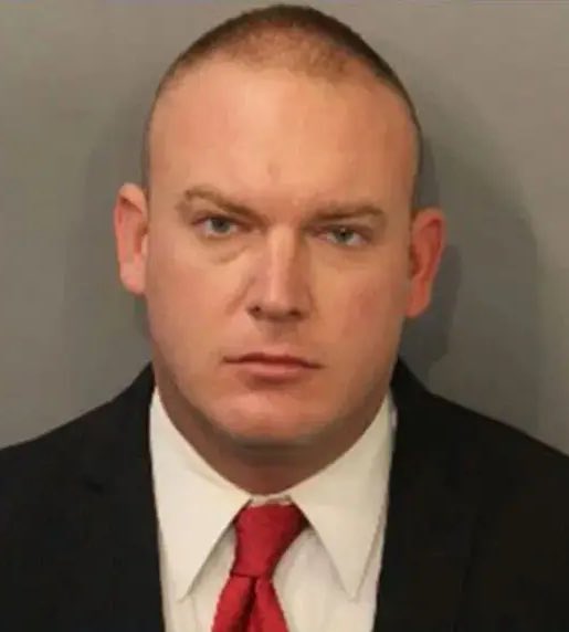 darafaye's tweet photo. A Massachusetts police officer has been arrested for possession of child pornography. 

He was in an inappropriate relationship with a 17yr old &amp; had received/saved CSAM photos.

Meet Officer Matthew Morin, who is currently on paid administrative leave. 🙃 https://t.co/fnepDybrFp