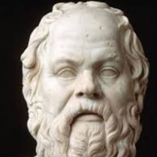 "El secreto para cambiar es concentrar toda tu energía no en luchar contra lo viejo sino en construir lo nuevo". 
Sócrates
#Fuedicho