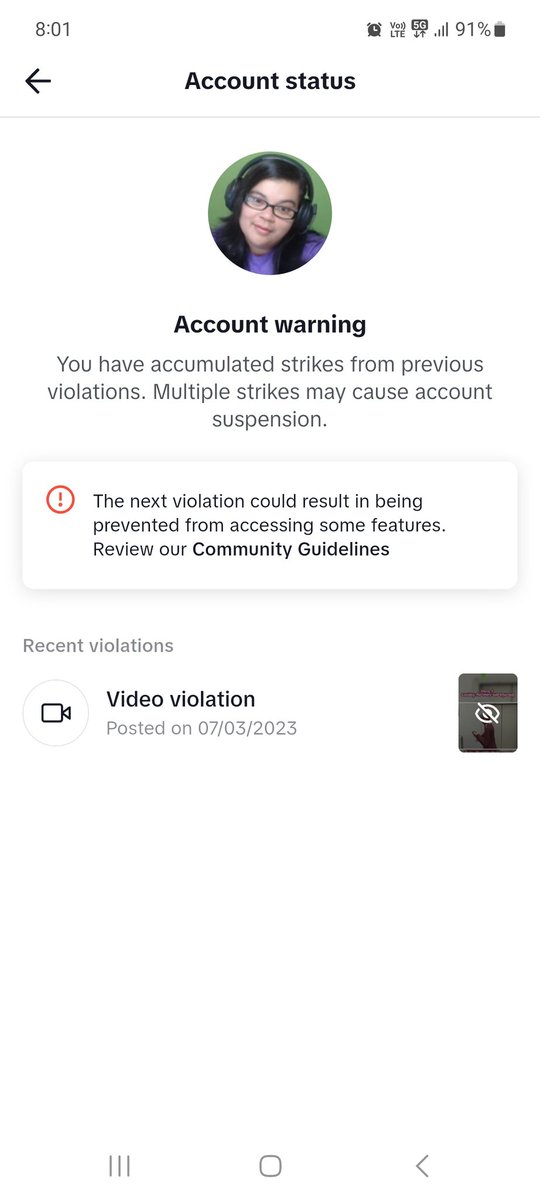 trishinator's tweet photo. So this happen again.. but on a sims video of all things. 

Wait, after rewatching it was it that random sim walking around at the gym with no shirt on lol or was it my sim taking a bath which you don't even see anything this game is rated T for teens.. like I'm confuse https://t.co/V3VMp4BzSv