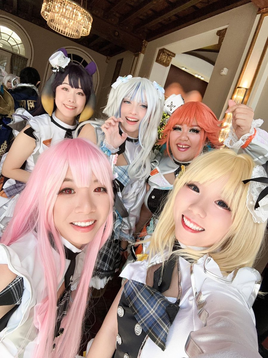 Group cosplay dreams coming true! We poured our hearts into creating these outfits and it turned out amazing!
#hololiveENconnect #hololive #ConnectTheWorld #hololivecosplay