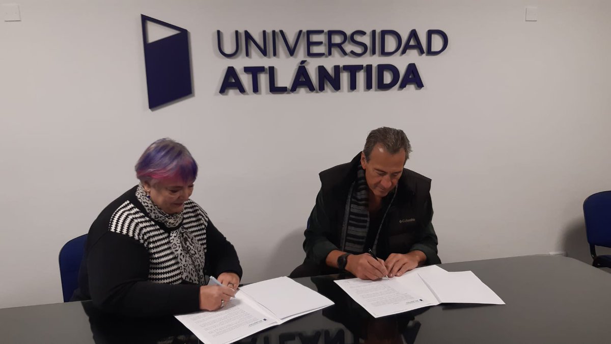 En la <a href="/Uatlantida/">Universidad Atlántida</a> se firmó un Convenio Marco de Cooperación. El presidente del <a href="/ClusterMdq/">Cluster Energía MDQ</a> Ing. M. Guiscardo junto a la Vicerrectora Ing. A. Gil, rubricaron el acta que da inicio a las relaciones de complementación y de cooperación académica, científica, tecnológica y cultural.