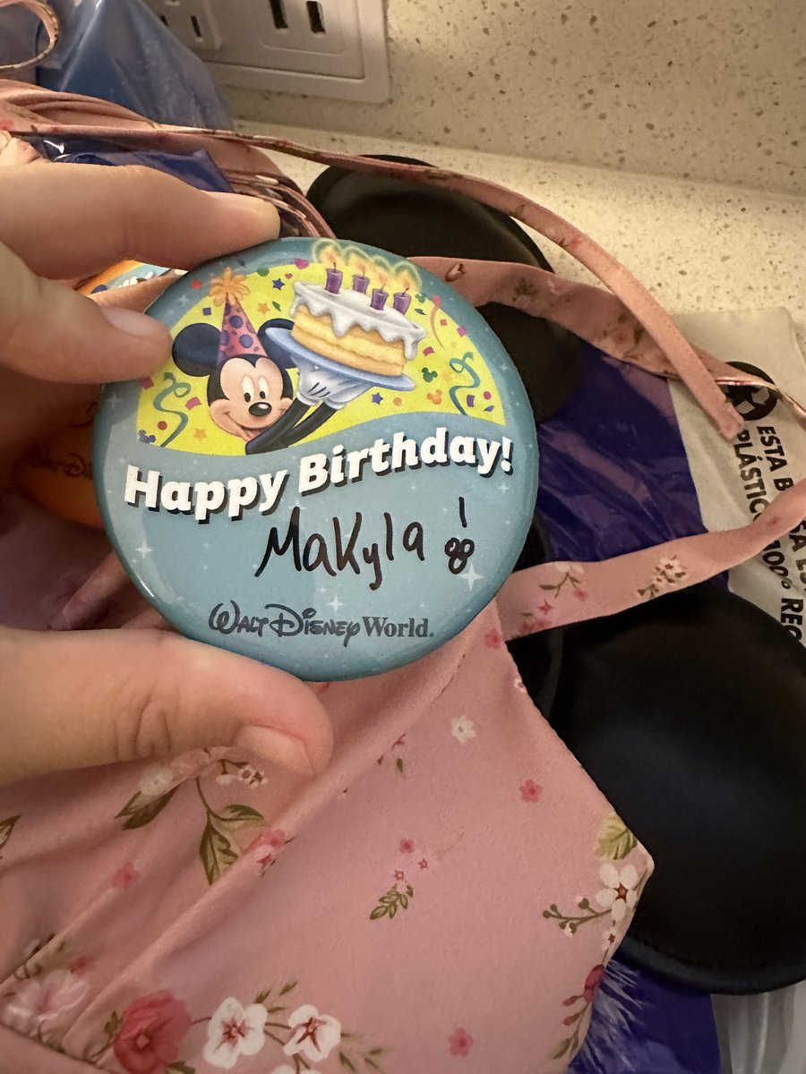 MakylaPhelps's tweet photo. Staycation for my birthday ❤️🥳 https://t.co/x3agufUBTD