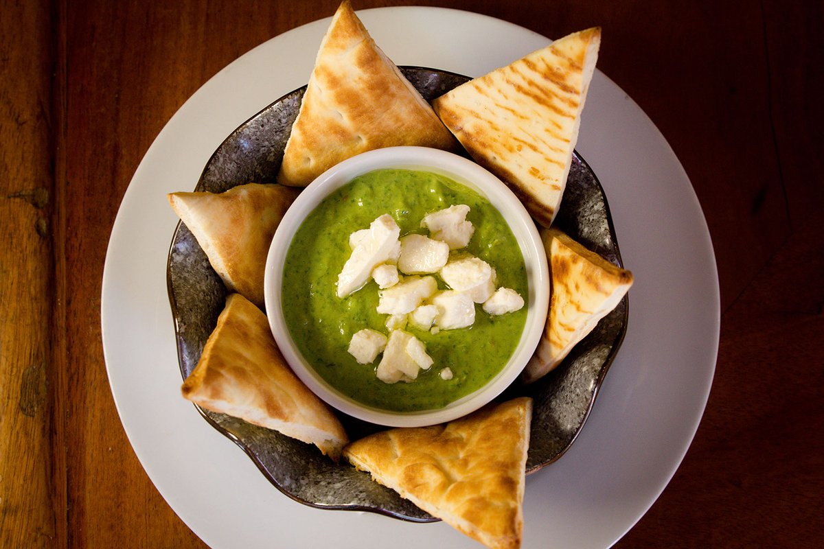 DobsonsSanDiego's tweet image. I&apos;m ready for my closeup, Mr. DeMille...Green Hummus Verde ...