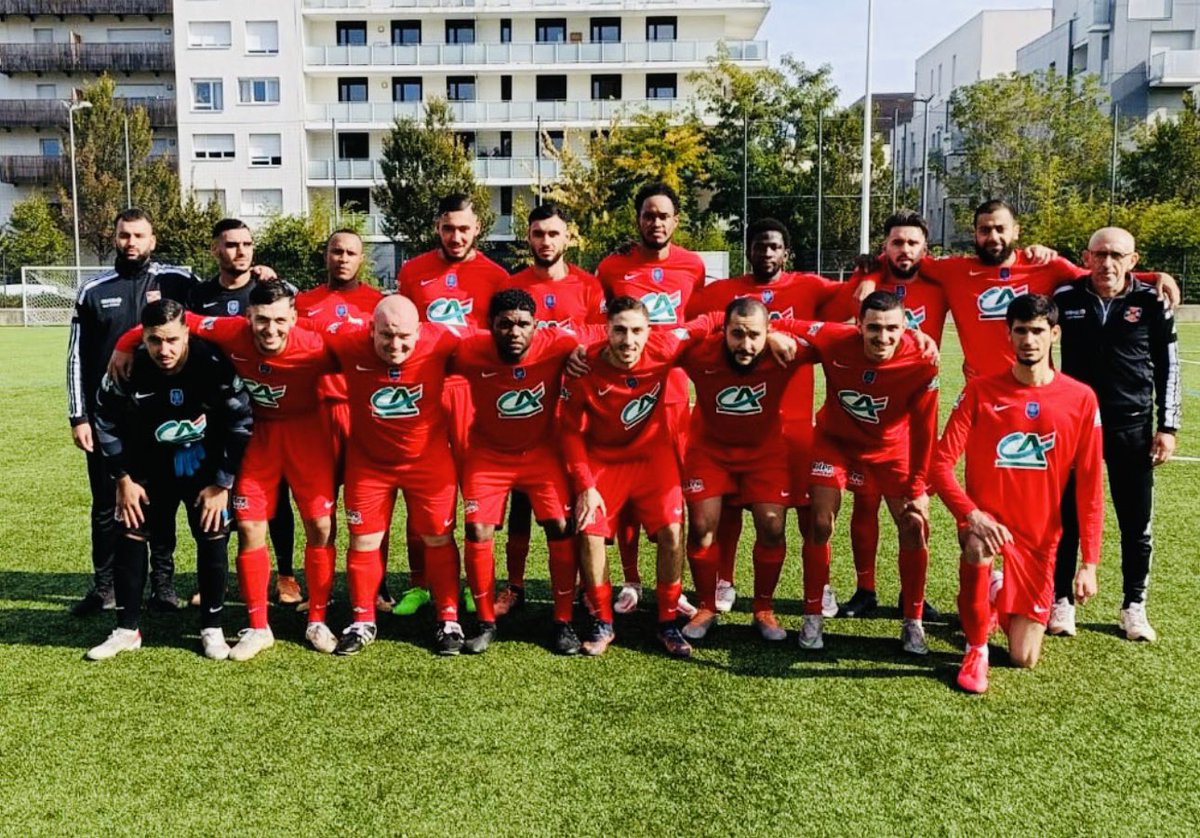 ClubGerland's tweet photo. OBJECTIF ATTEINT, toutes les équipes masculines du foot à 11 en D1 (excellence) saison prochaine la régionale. Ce n’était jamais arrivé.
Un grand bravo aux dirigeants (es) joueurs (es) pour cette belle saison. Un grand merci au partenaire (#adidascollectif #superulyongerland ) https://t.co/pZVQ5TPxVm