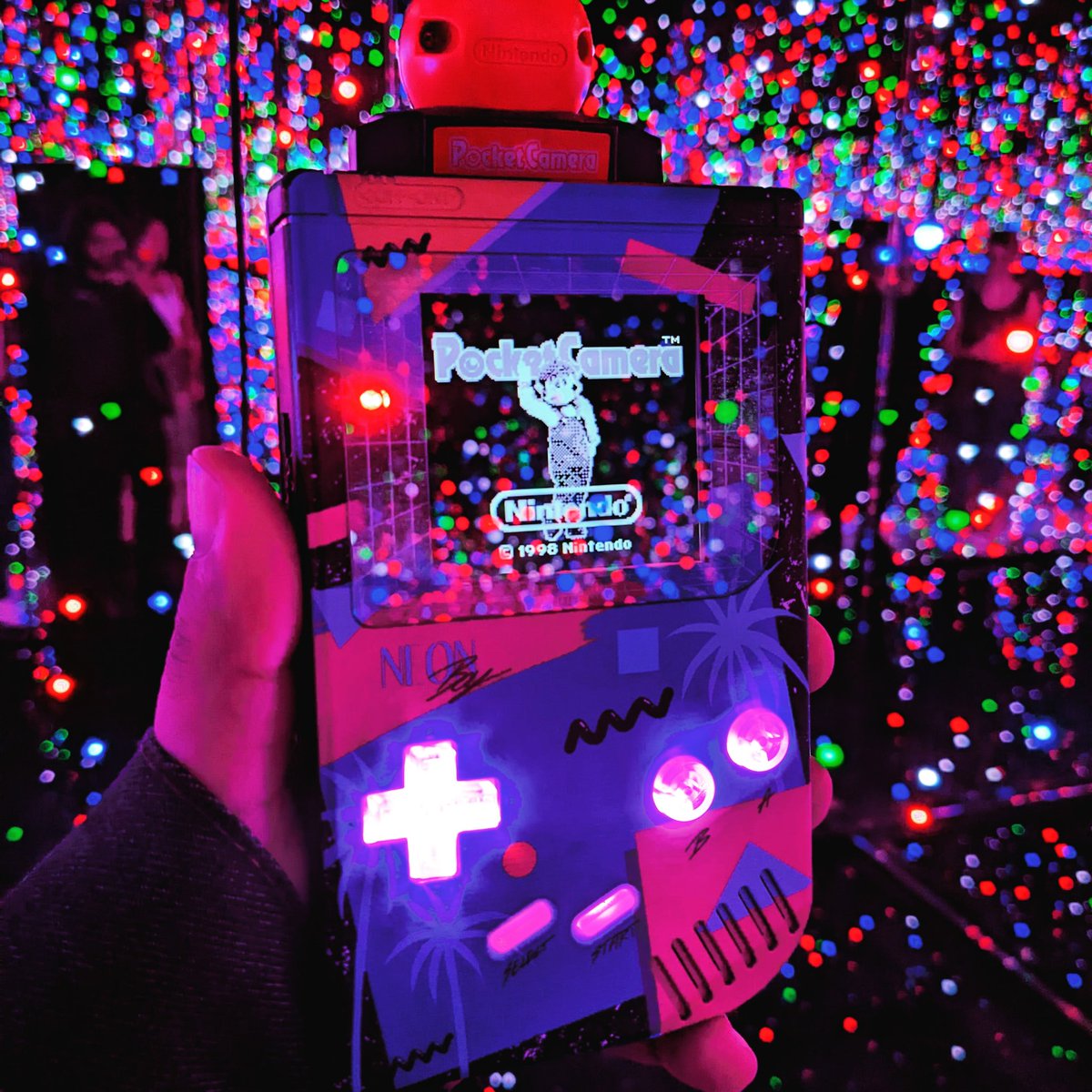 Heyo, I'm CityPoppu &amp; I like to build Gundams &amp; customise GameBoys ✨

With things going as they are on this site, please follow me on twitch &amp; insta @Citypoppu! I livestream my builds &amp; upload project progress on instagram 📷

#Gunpla #RetroModding