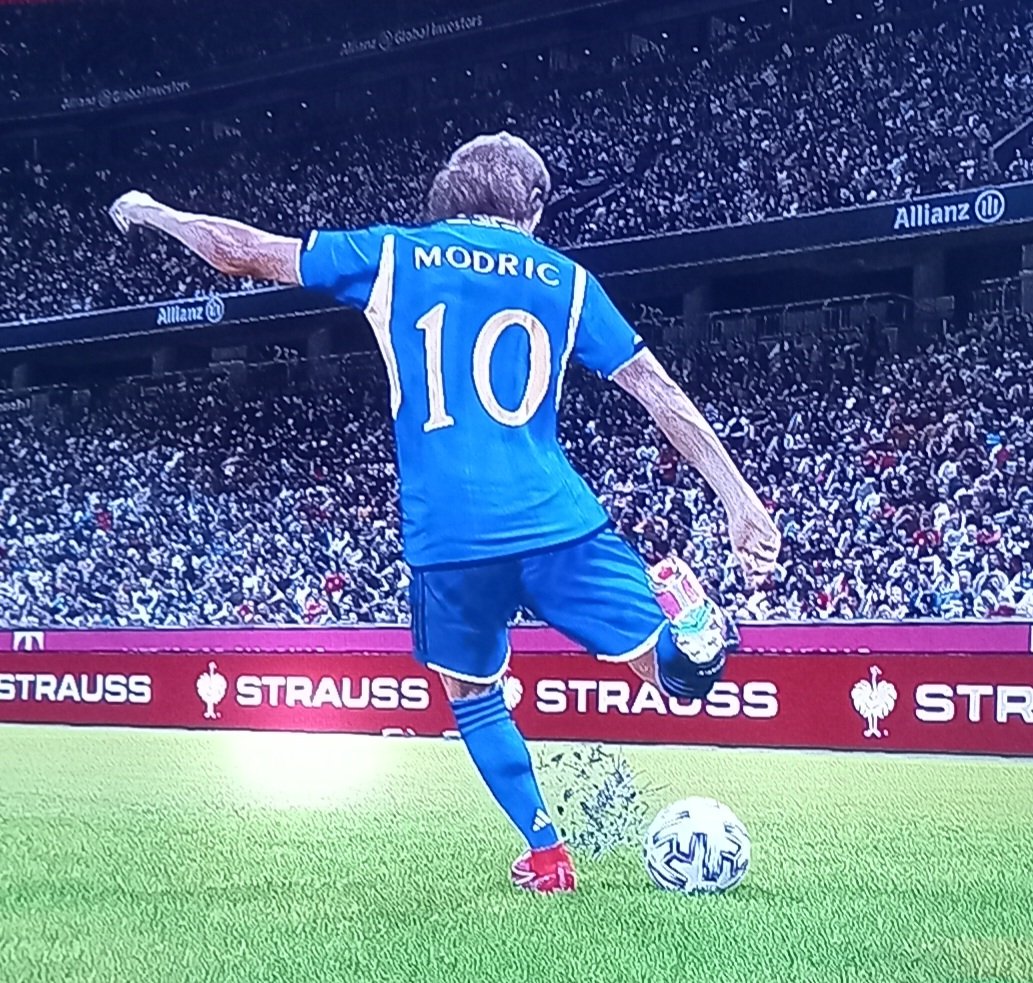 GraciasLuka tweet media