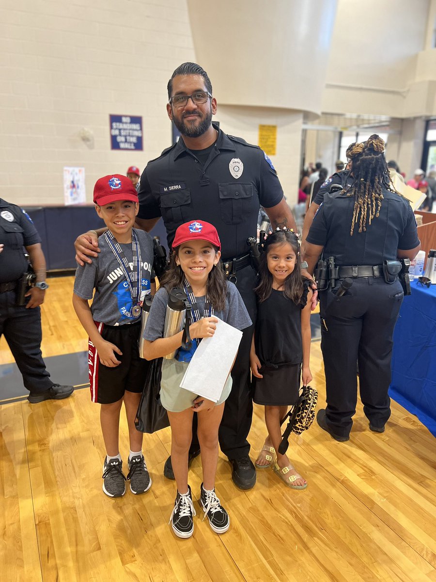 Grateful for these special officers who took the time to volunteer and be great role models for the kids. @CFISDPDChief @CyFairISD